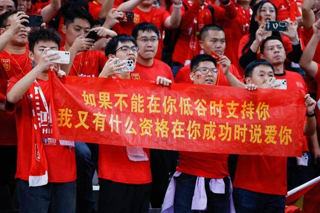 亚特兰大迎战萨索洛：斯卡马卡与扎莱夫斯基领衔首发阵容